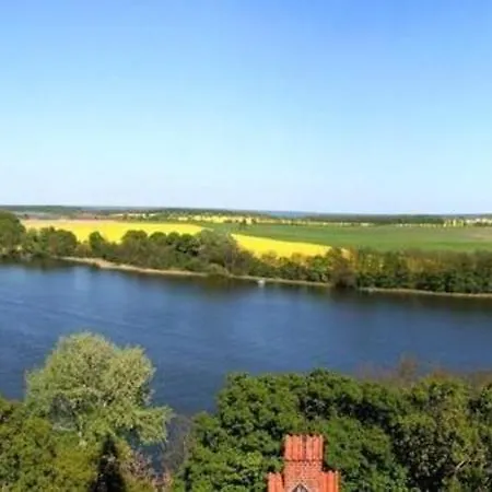 In Röbelmüritz Mit Garten Und Grill Und Seeblick *